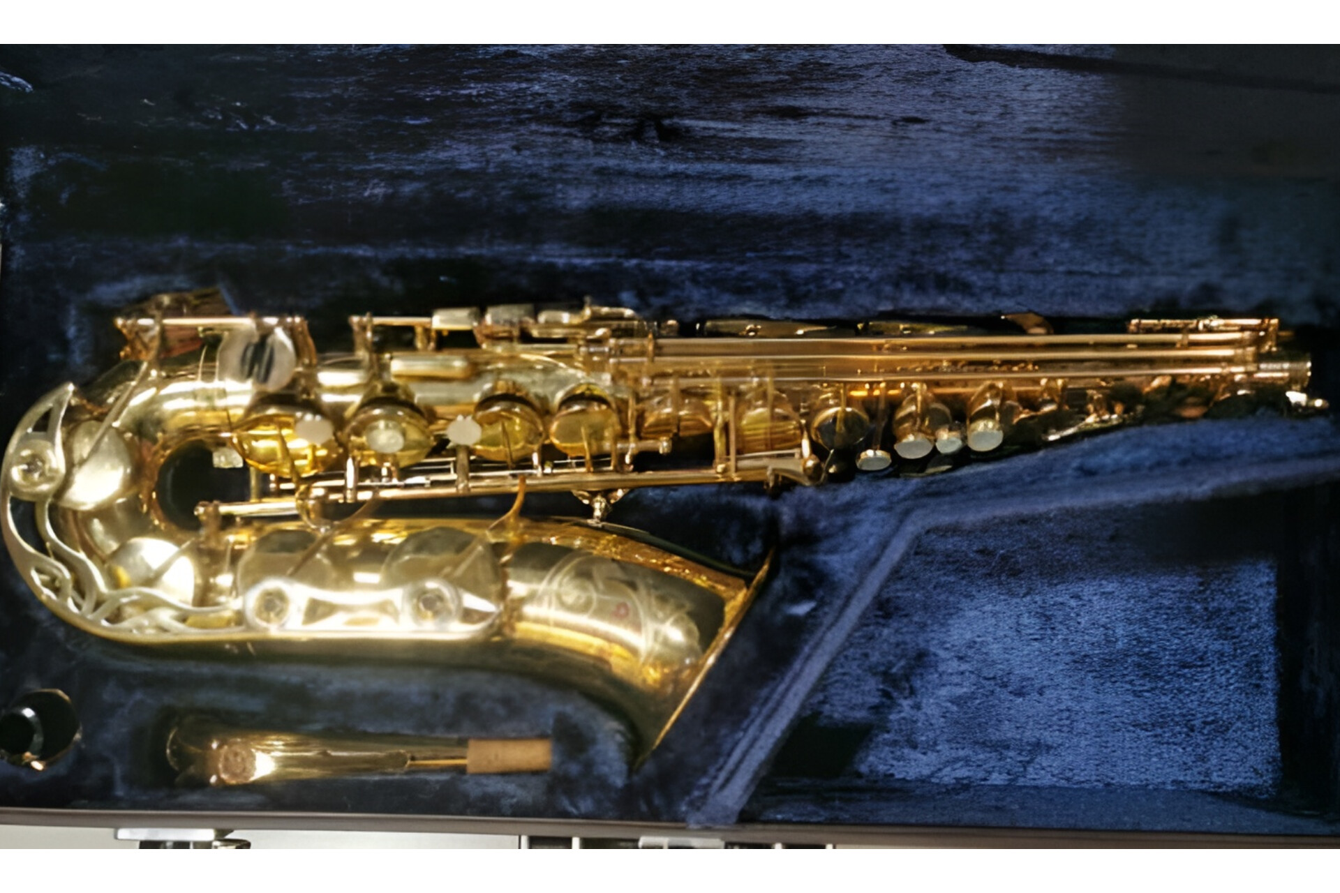 Yamaha YAS62 Alto Sax Purple Logo (Used)